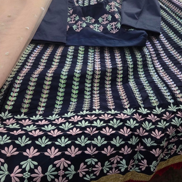 Blue Floral Lehenga Choli Set - Picture 2 of 4